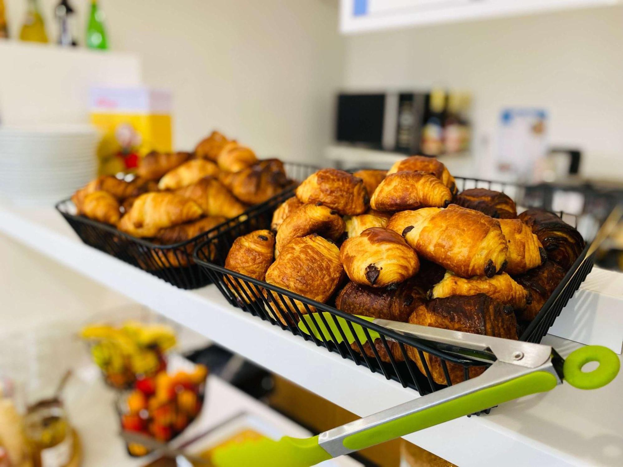 Ibis Budget Noyon Esterno foto