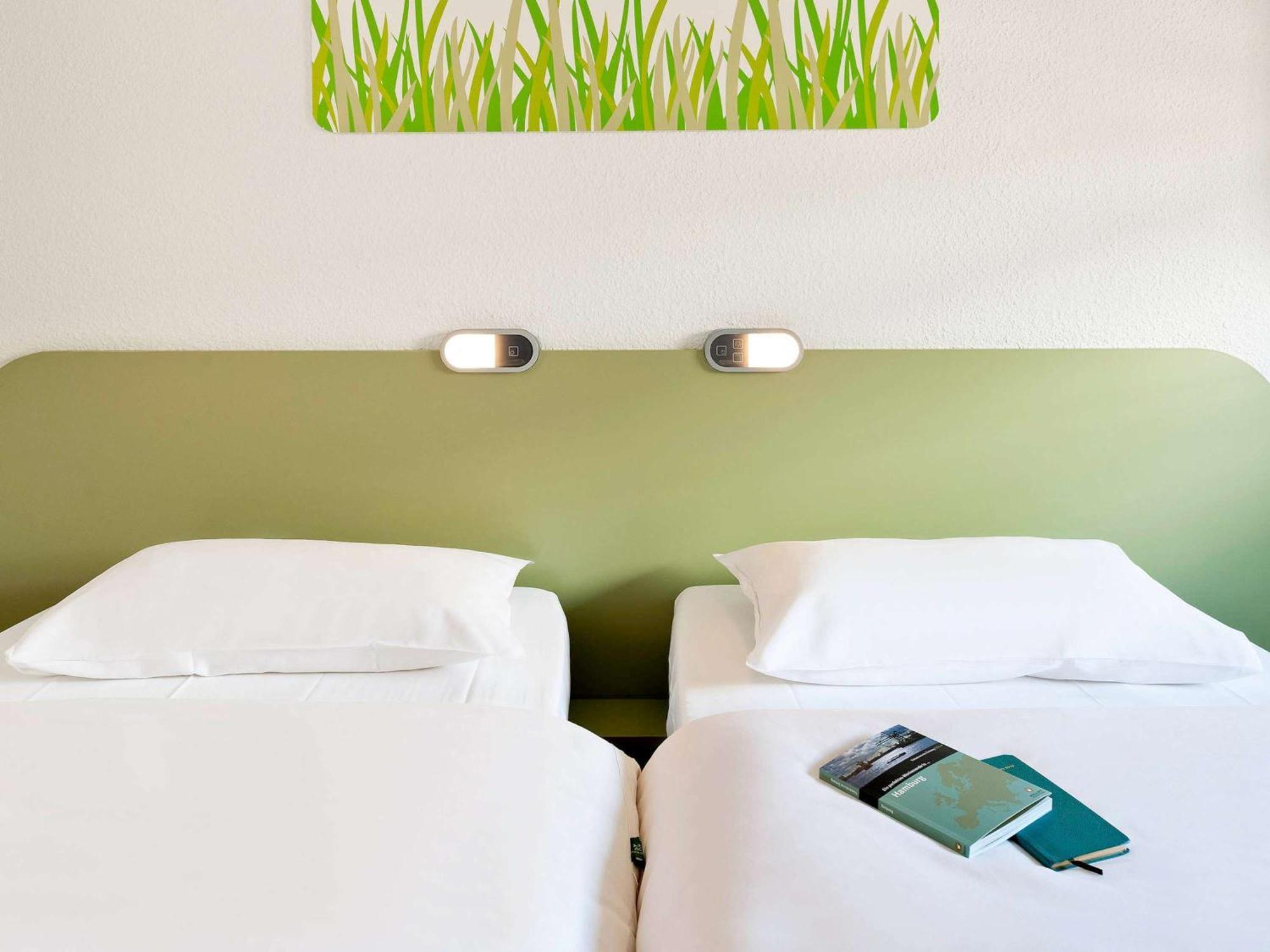 Ibis Budget Noyon Esterno foto
