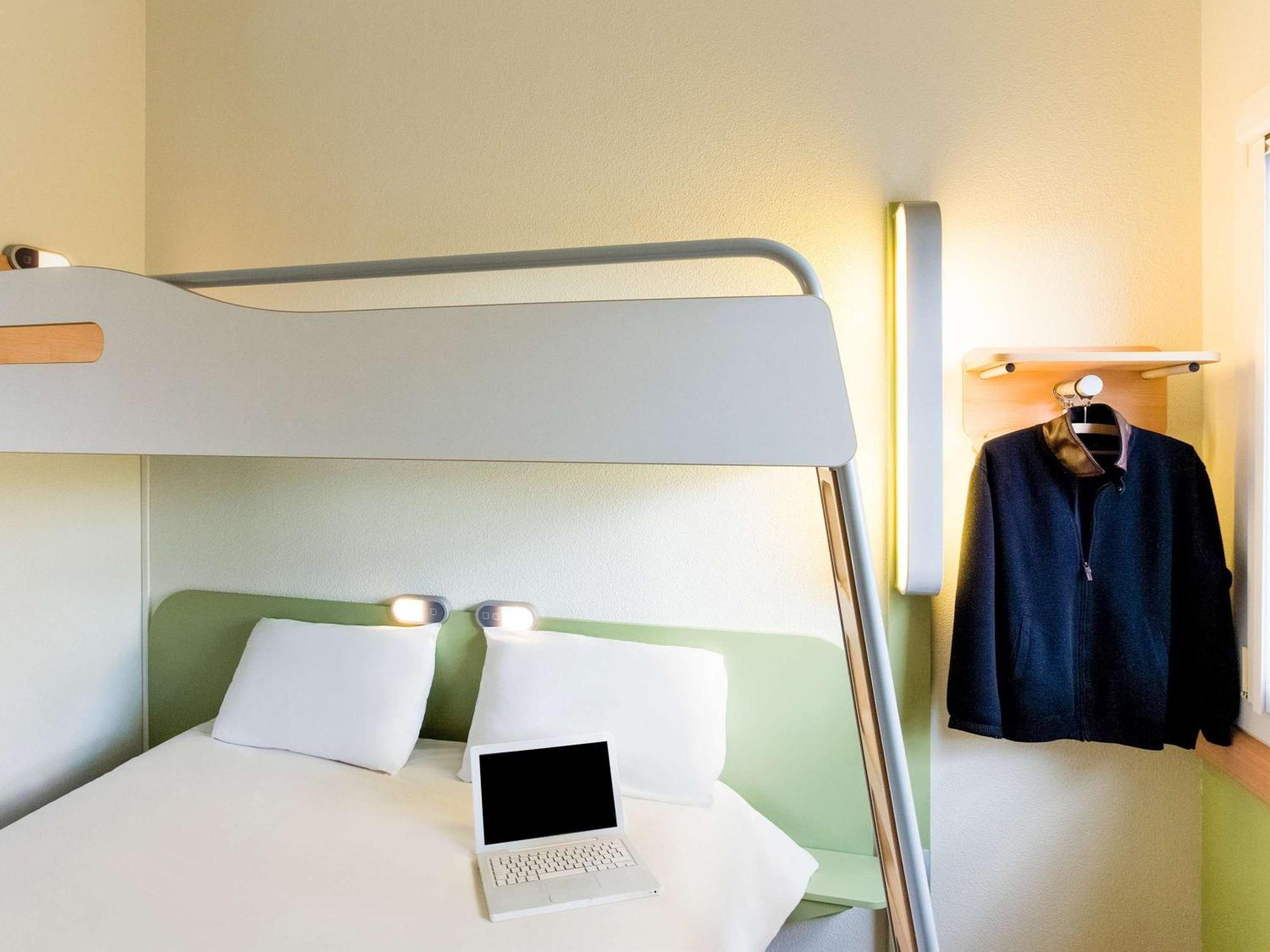 Ibis Budget Noyon Esterno foto